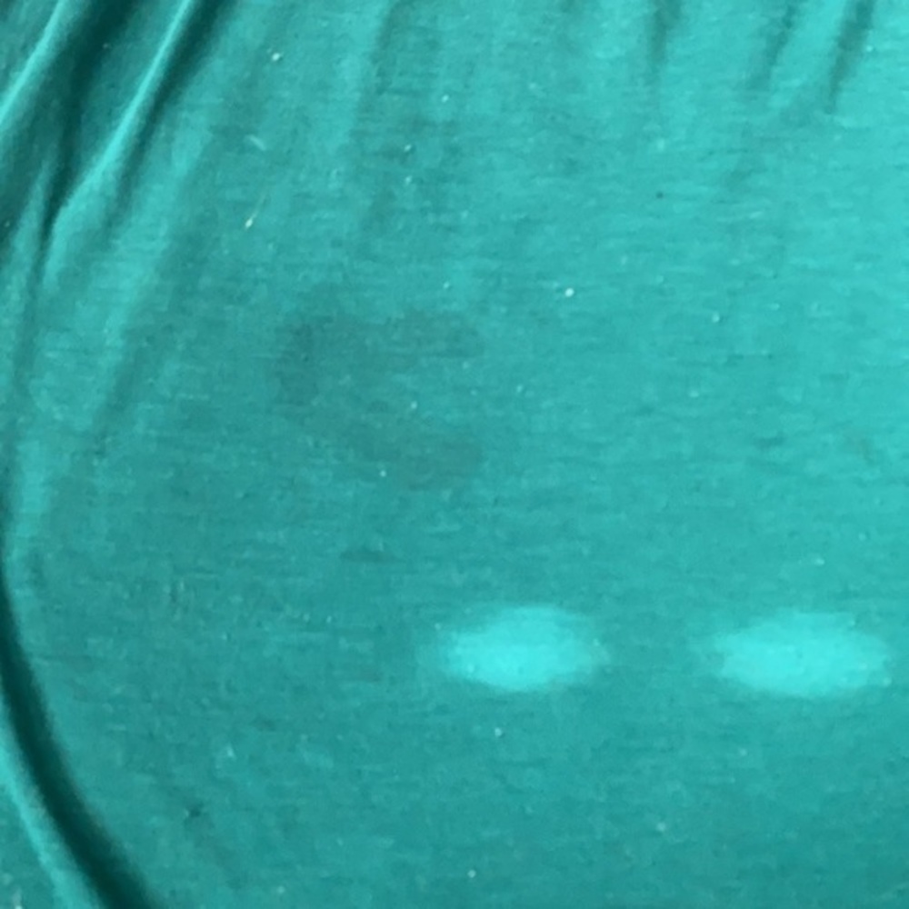 Women’s H&M tank tip some discoloring & pilling see pics size M. - Picture 2 of 3